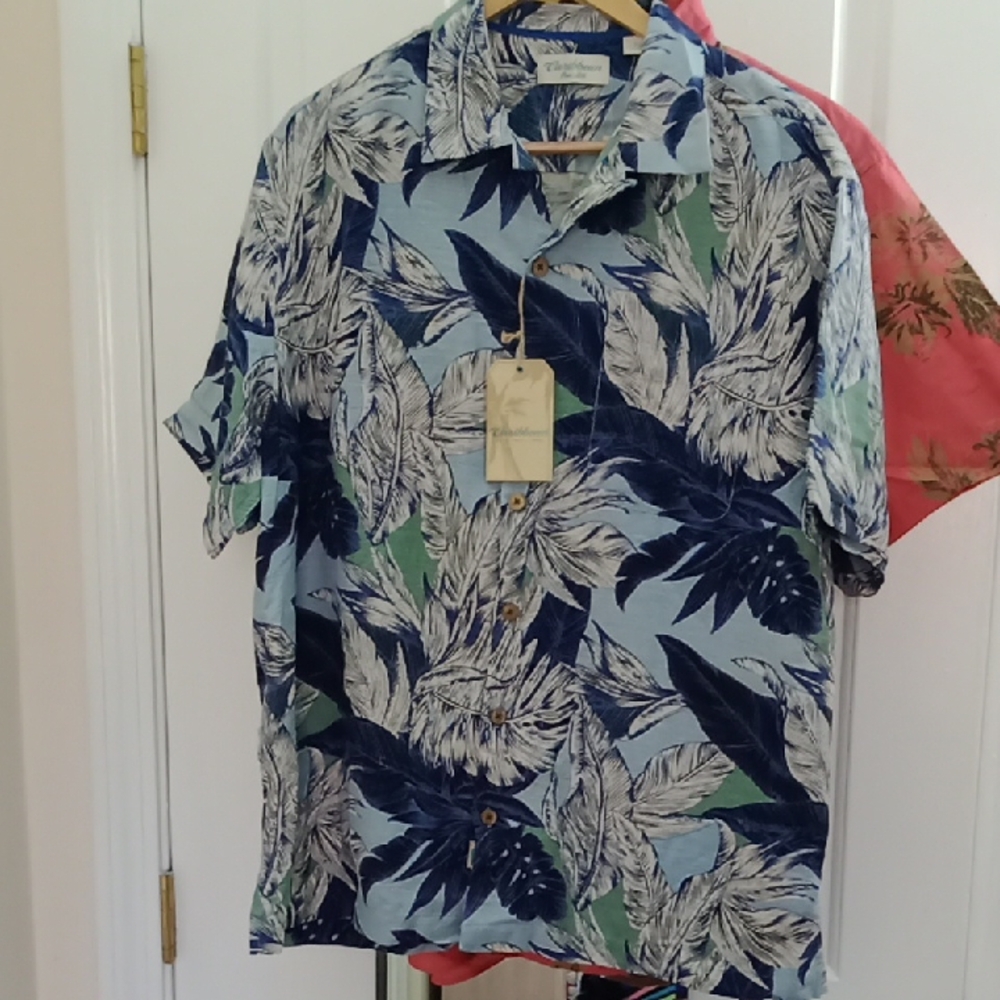 TBlue Leaf Print Shirt